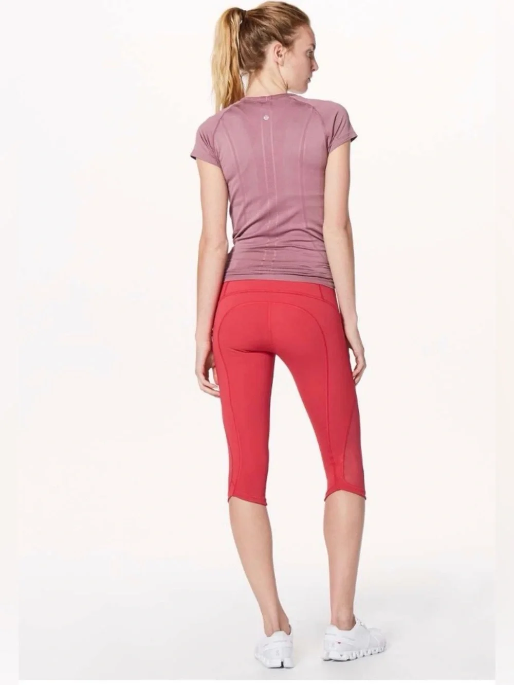 Lululemon Sun Runner Crop 17” Fuchsia Pink Mesh Running Leggings Size 8